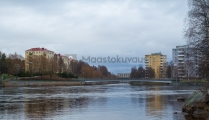 <h5>Oulunjoki keväällä</h5><p>Toukokuussa otettu kuva Oulunjoesta. Tunnus: img_2258</p>