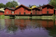 <h5>Punaiset aitat Porvoonjoen varrella</h5><p>Porvoon keskusta tunnetaan näistä punaisista aitoistaan. Tunnus: img_3100</p>